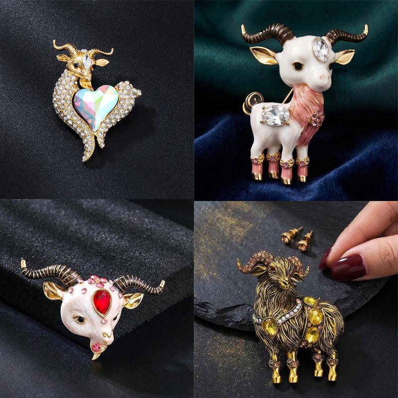 Unique Rhinestone Goat Brooch  - огляд і ціна Unique Men'S Formal Wear